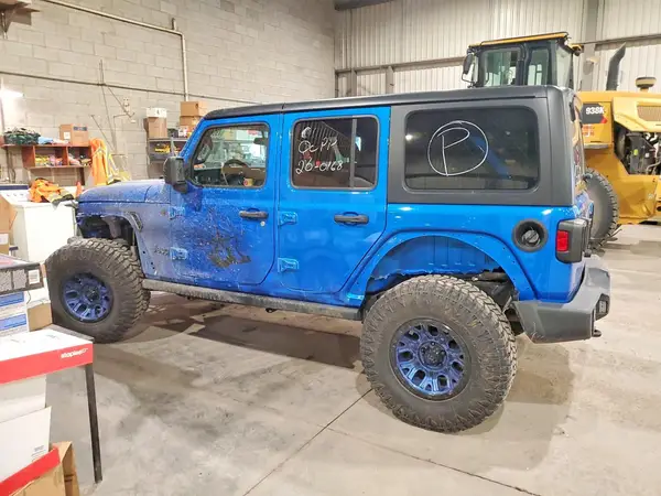 1C4HJXDG5NW258101 2022 JEEP WRANGLER - Image 2