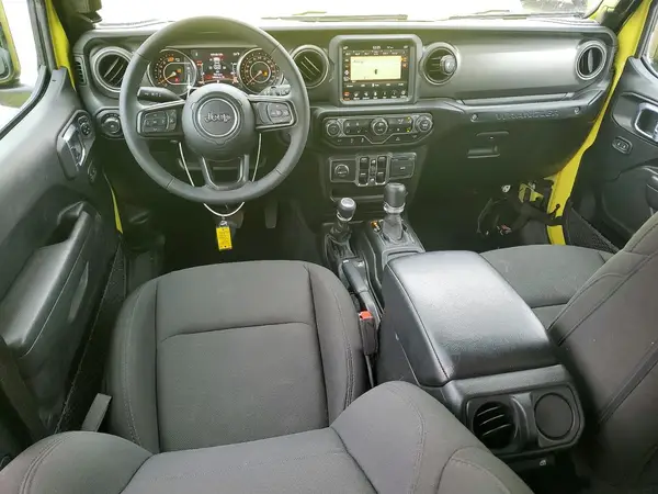 1C4HJXDG7PW618584 2023 JEEP WRANGLER - Image 8