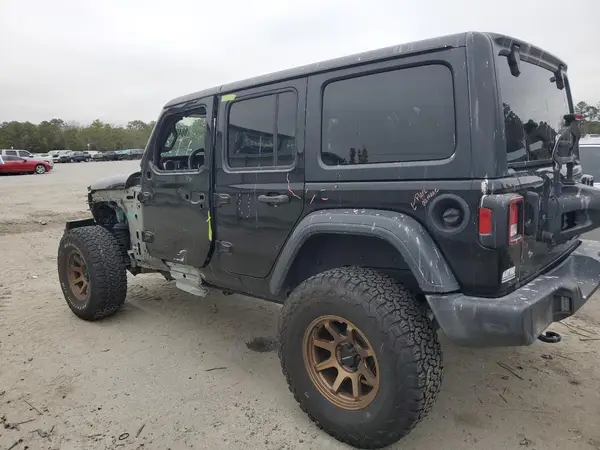 1C4HJXDG9JW221742 2018 JEEP WRANGLER - Image 2