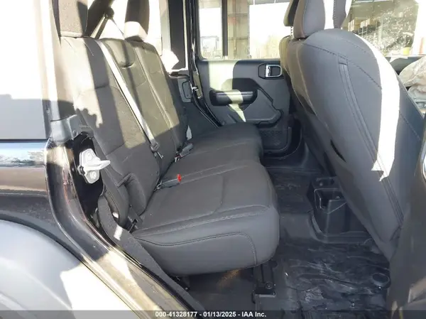 1C4HJXDGXJW317055 2018 JEEP WRANGLER - Image 8