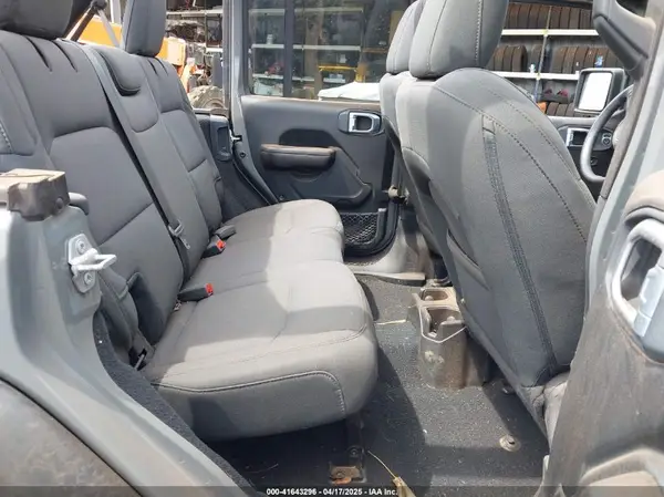 1C4HJXDGXMW763324 2021 JEEP WRANGLER - Image 8