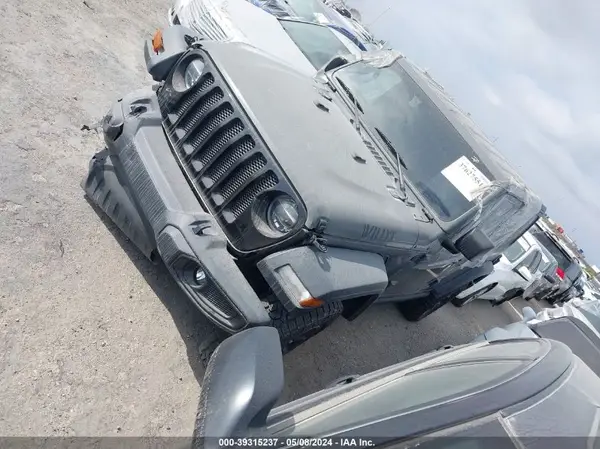 1C4HJXDM8LW318679 2020 JEEP WRANGLER - Image 2