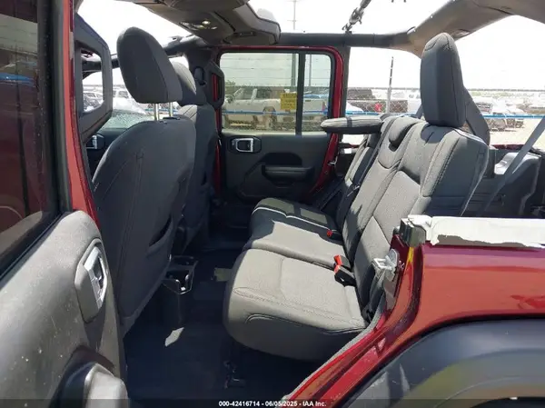 1C4HJXDN0MW815350 2021 JEEP WRANGLER - Image 8