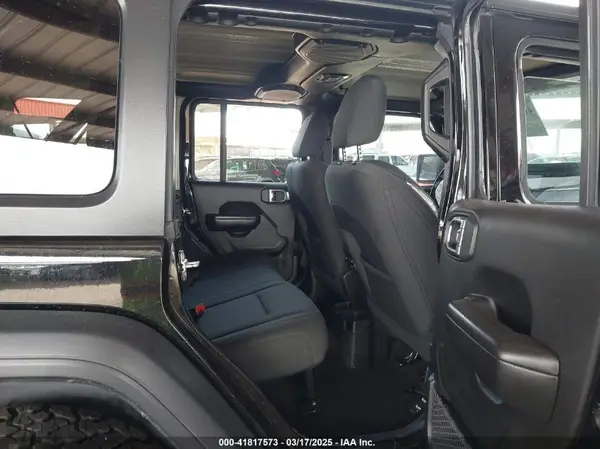 1C4HJXDN2KW630780 2019 JEEP WRANGLER - Image 8