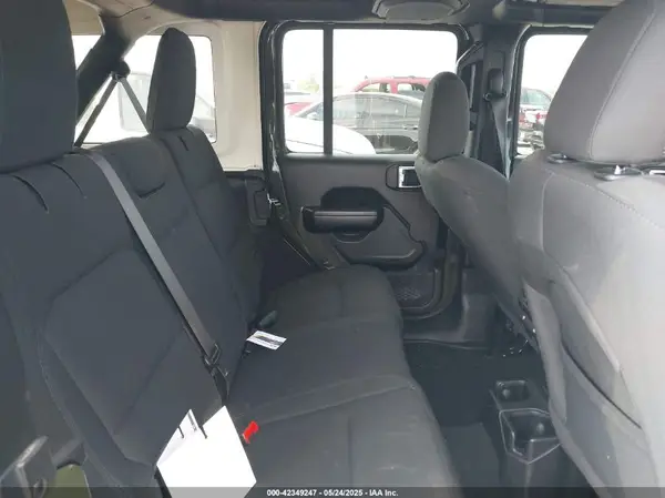 1C4HJXDN2MW519746 2021 JEEP WRANGLER - Image 8