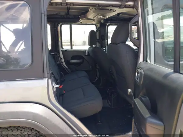 1C4HJXDN6LW181802 2020 JEEP WRANGLER - Image 8