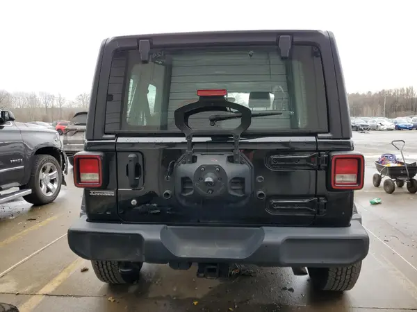 2021 JEEP WRANGLER auction photo 6