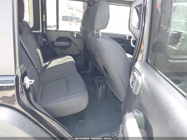 1C4HJXDN6PW587472 2023 JEEP WRANGLER - Image 8