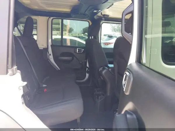 1C4HJXDN7JW232530 2018 JEEP WRANGLER - Image 8
