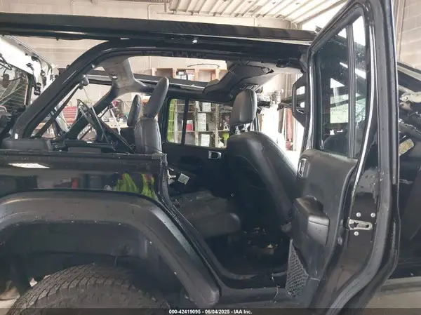 1C4HJXDN8MW740087 2021 JEEP WRANGLER - Image 8