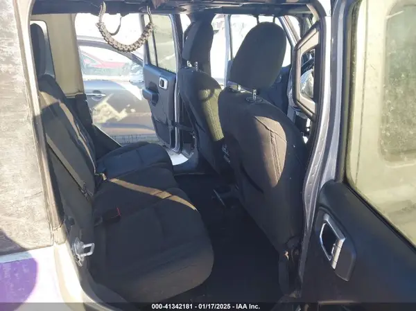 1C4HJXDN9JW248860 2018 JEEP WRANGLER - Image 8