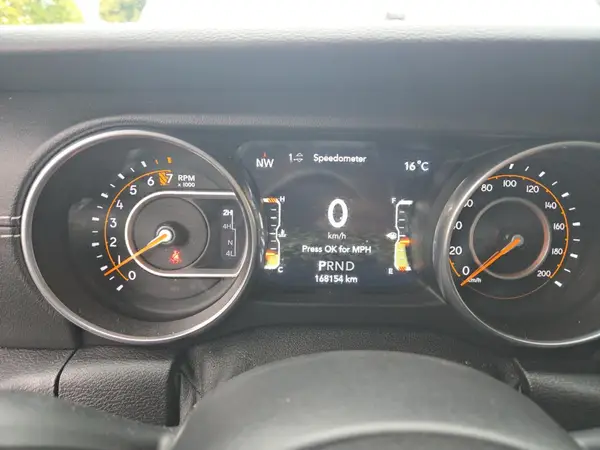 1C4HJXEG2JW114529 2018 JEEP WRANGLER - Image 8
