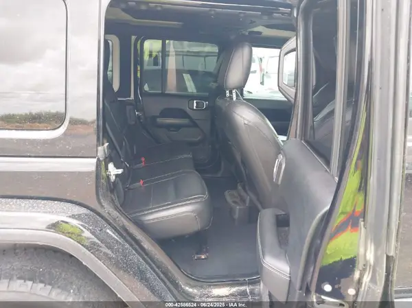 1C4HJXEG2JW310888 2018 JEEP WRANGLER - Image 8