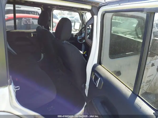 1C4HJXEG5JW145600 2018 JEEP WRANGLER - Image 8