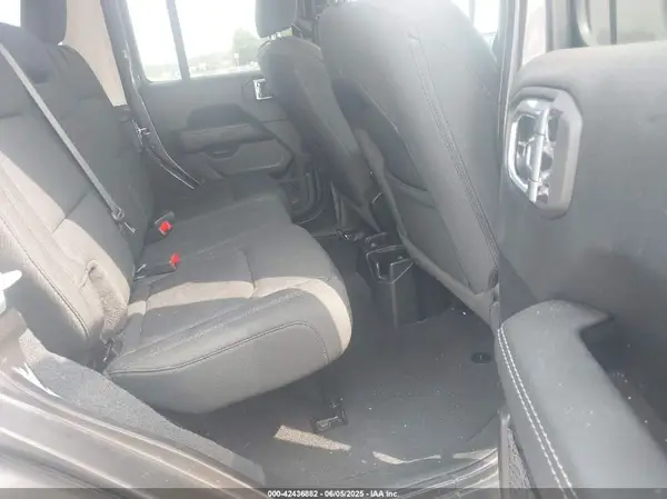 1C4HJXEG6MW758927 2021 JEEP WRANGLER - Image 8