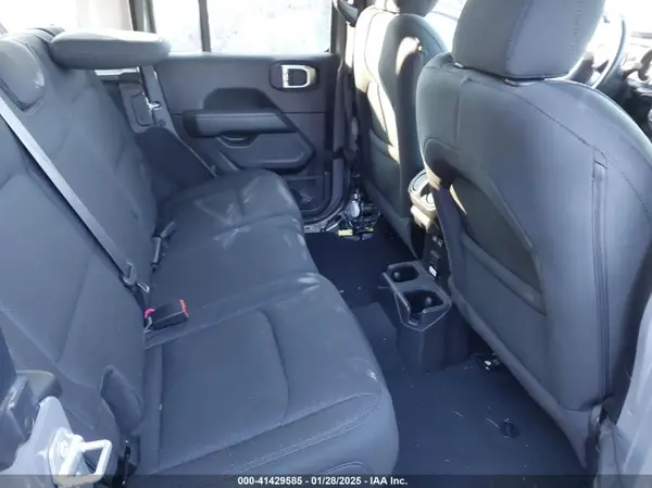 1C4HJXEG6MW824800 2021 JEEP WRANGLER - Image 8
