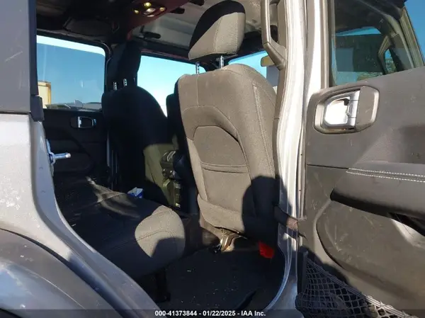 1C4HJXEG7KW605129 2019 JEEP WRANGLER - Image 8