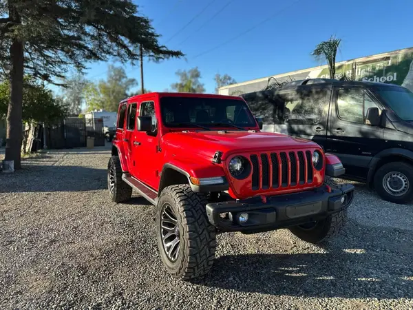 1C4HJXEG8JW315173 2018 JEEP WRANGLER - Image 1