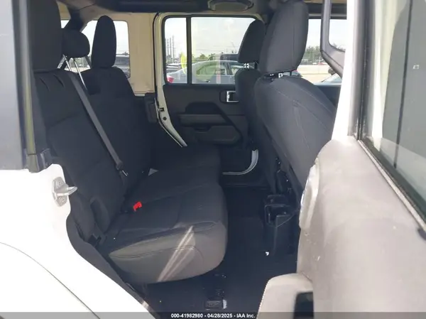 1C4HJXEG8MW612190 2021 JEEP WRANGLER - Image 8