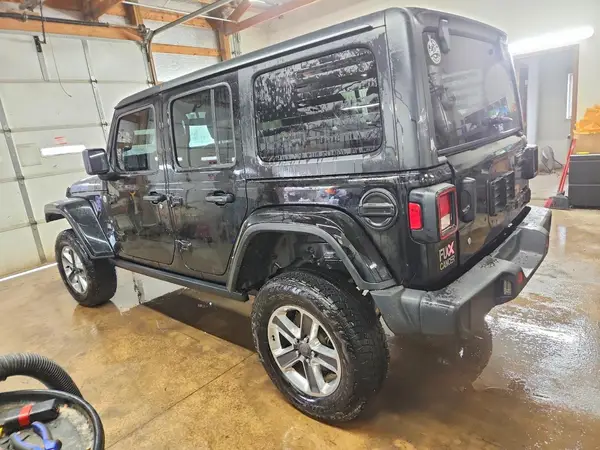 1C4HJXEG9JW148189 2018 JEEP WRANGLER - Image 2