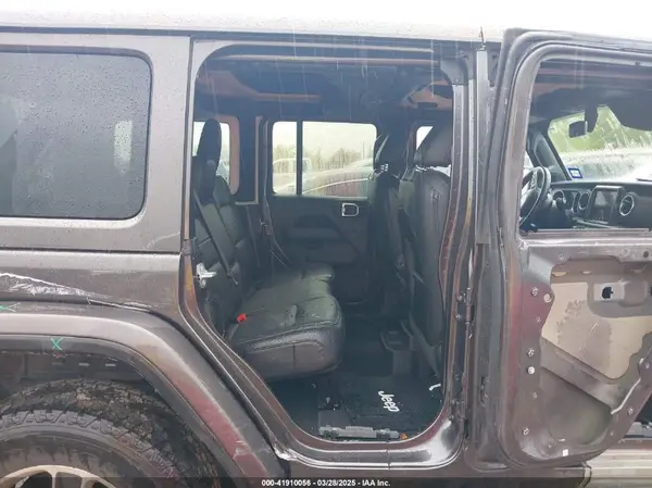 1C4HJXEG9JW298495 2018 JEEP WRANGLER - Image 8