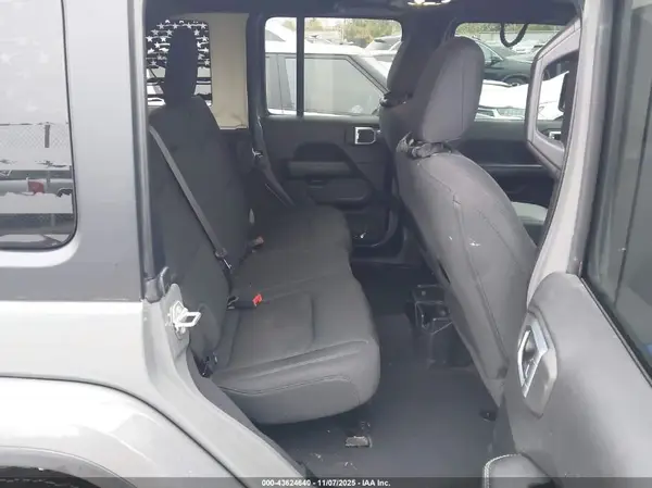 1C4HJXEM3MW756087 2021 JEEP WRANGLER - Image 8