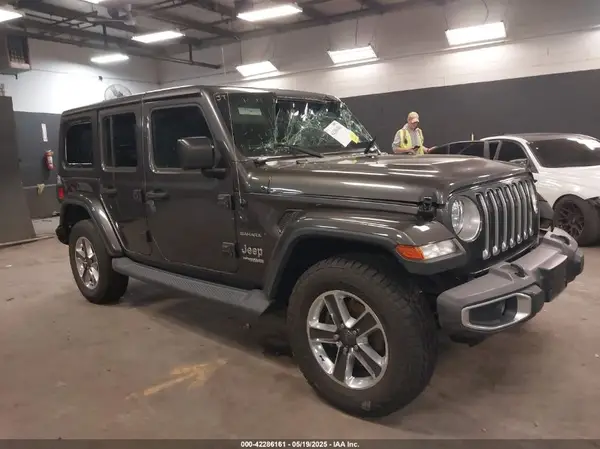 1C4HJXEN0JW193035 2018 JEEP WRANGLER - Image 1