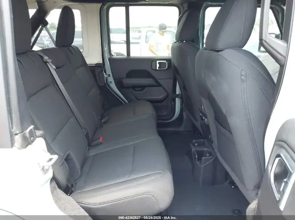1C4HJXEN2PW601172 2023 JEEP WRANGLER - Image 8