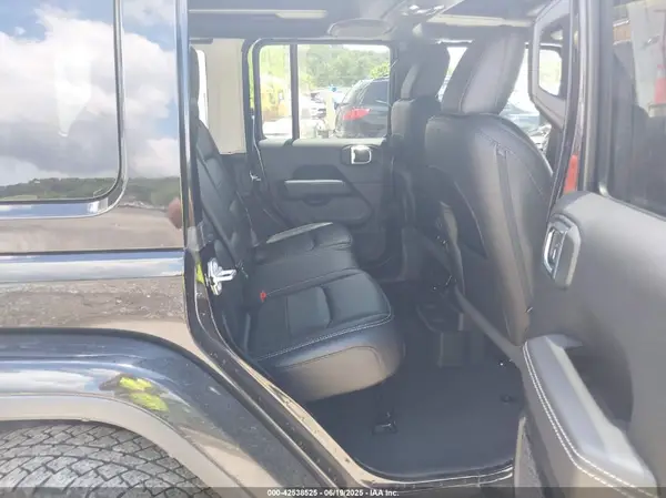 1C4HJXEN4MW610287 2021 JEEP WRANGLER - Image 8