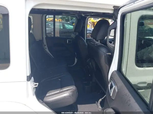1C4HJXEN6MW684553 2021 JEEP WRANGLER - Image 8