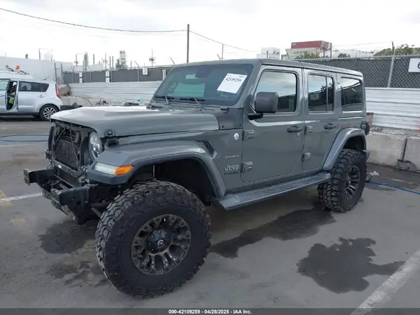 1C4HJXEN8LW203975 2020 JEEP WRANGLER - Image 2