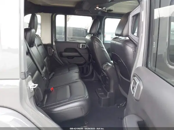 1C4HJXEN8LW203975 2020 JEEP WRANGLER - Image 8