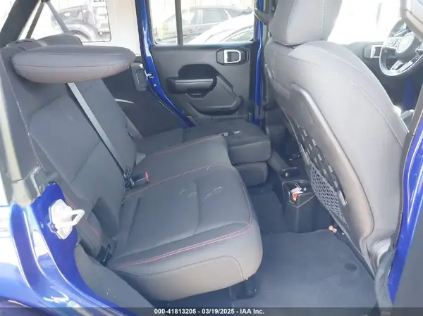 1C4HJXFG7JW301246 2018 JEEP WRANGLER - Image 8