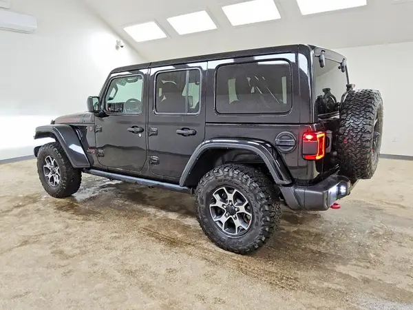 1C4HJXFN5MW670710 2021 JEEP WRANGLER - Image 2