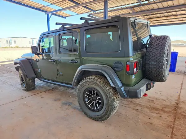 1C4JJXFM4PW583037 2023 JEEP WRANGLER - Image 2