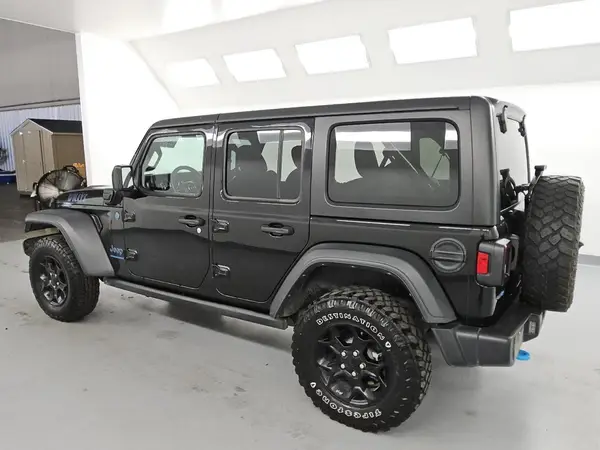 1C4JJXN65PW642504 2023 JEEP WRANGLER - Image 2