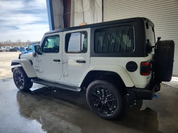 1C4JJXP60PW537396 2023 JEEP WRANGLER - Image 2
