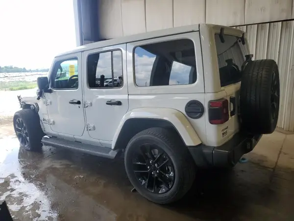 1C4JJXP60PW555686 2023 JEEP WRANGLER - Image 2