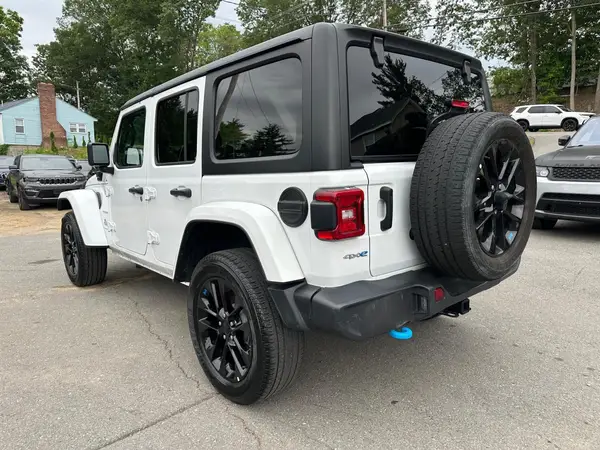 1C4JJXP63PW699068 2023 JEEP WRANGLER - Image 2