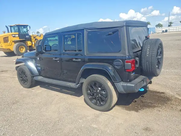 1C4JJXP66PW580365 2023 JEEP WRANGLER - Image 2