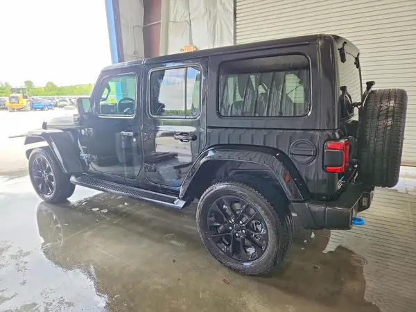 1C4JJXP67PW580942 2023 JEEP WRANGLER - Image 2