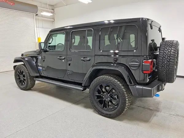 1C4JJXP67PW621912 2023 JEEP WRANGLER - Image 2