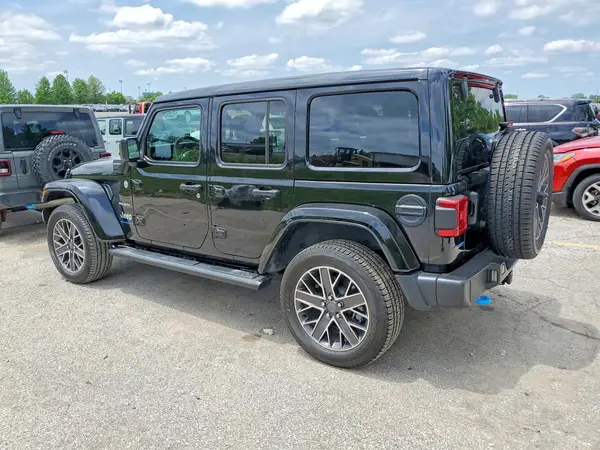 1C4JJXP6XPW557400 2023 JEEP WRANGLER - Image 2