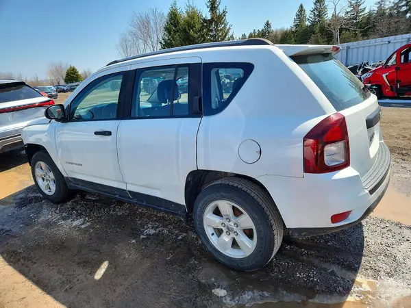 1C4NJCAA4GD806471 2016 JEEP COMPASS - Image 2