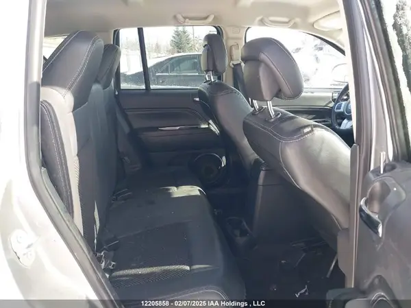 1C4NJCAB3GD736048 2016 JEEP COMPASS - Image 8