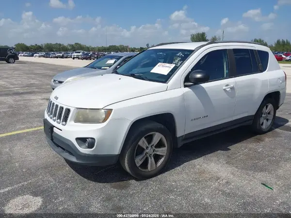 1C4NJCBA0GD553647 2016 JEEP COMPASS - Image 2