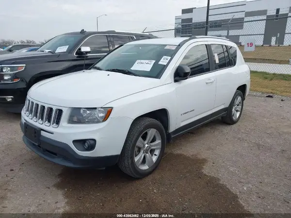 1C4NJCBA0GD574207 2016 JEEP COMPASS - Image 2