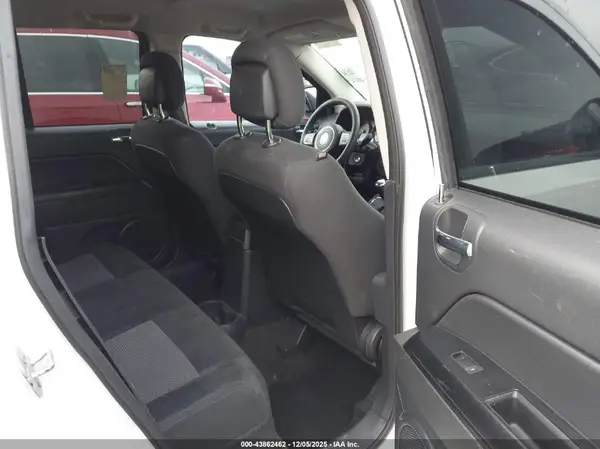 1C4NJCBA0GD574207 2016 JEEP COMPASS - Image 8