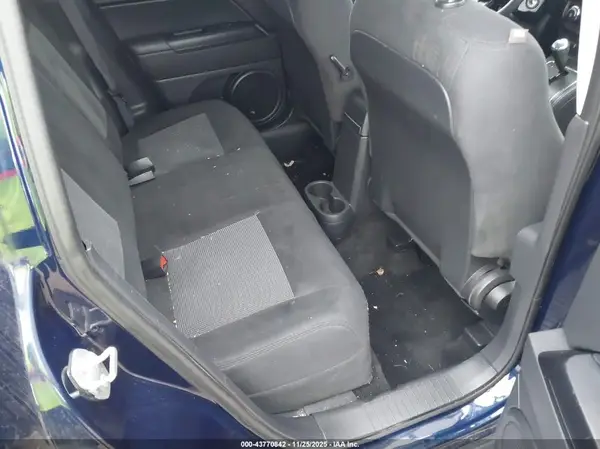 1C4NJCBA0GD611661 2016 JEEP COMPASS - Image 8
