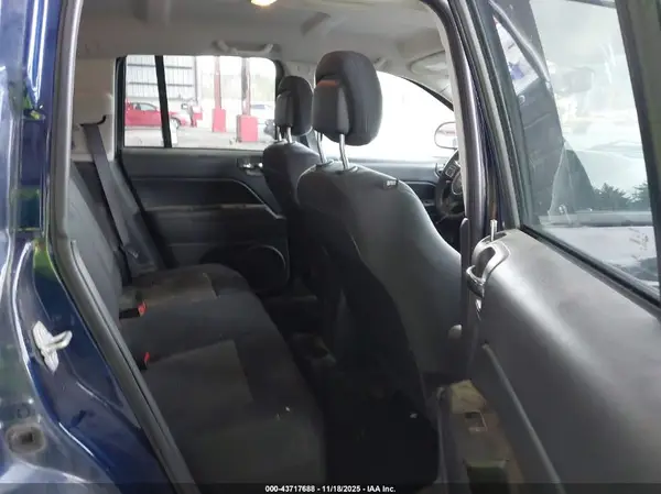 1C4NJCBA0GD611711 2016 JEEP COMPASS - Image 8